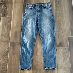 American Eagle Mom jeans size 0